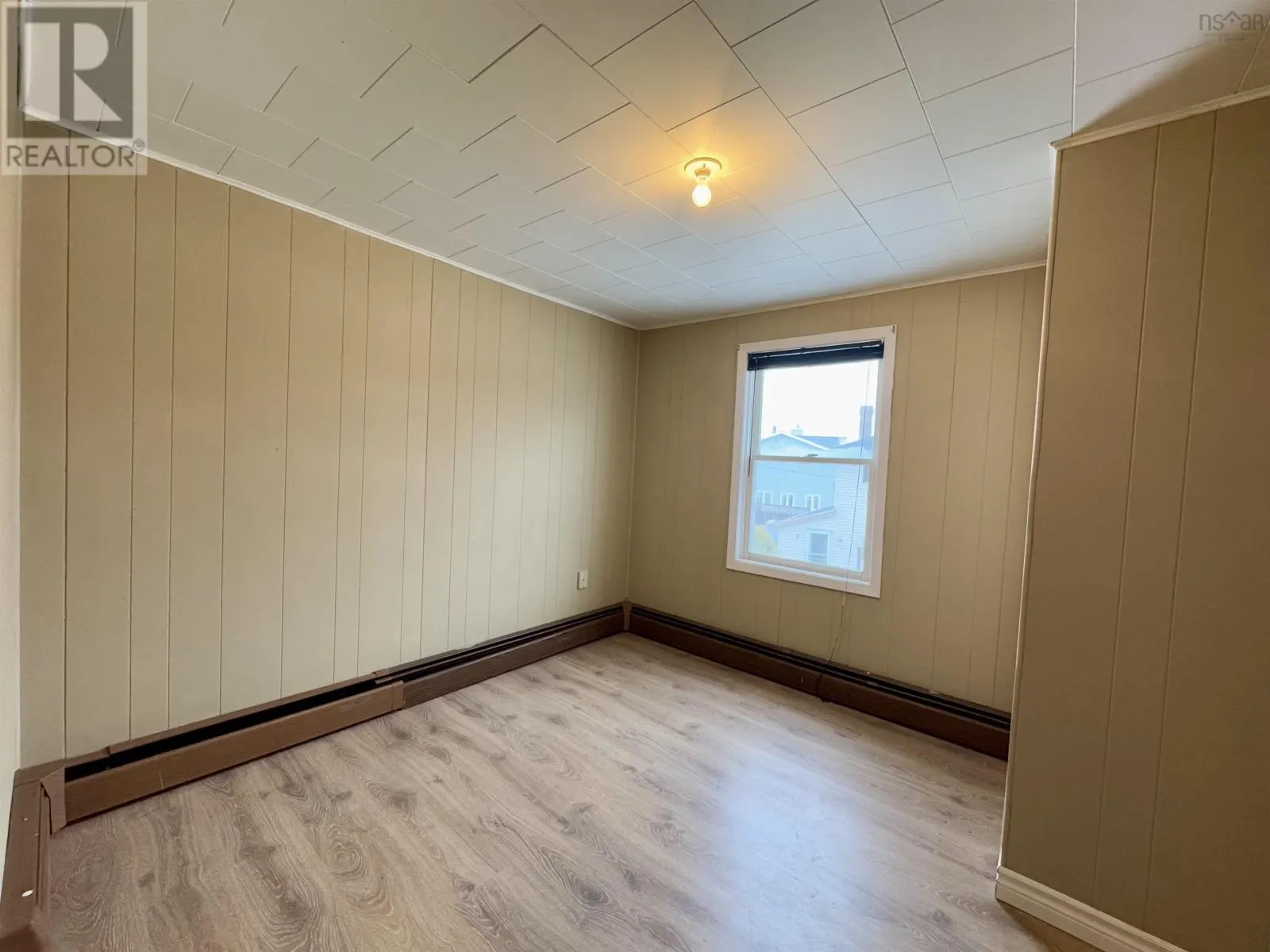 3683 Highway 206
