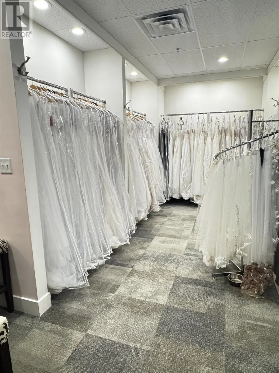The Perfect Pear Bridal