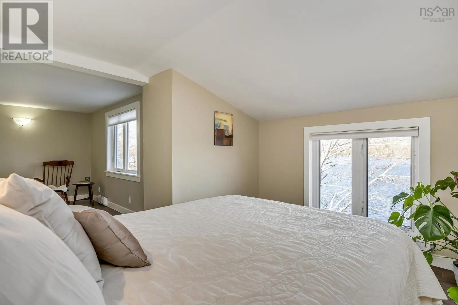 395 Waverley Road
