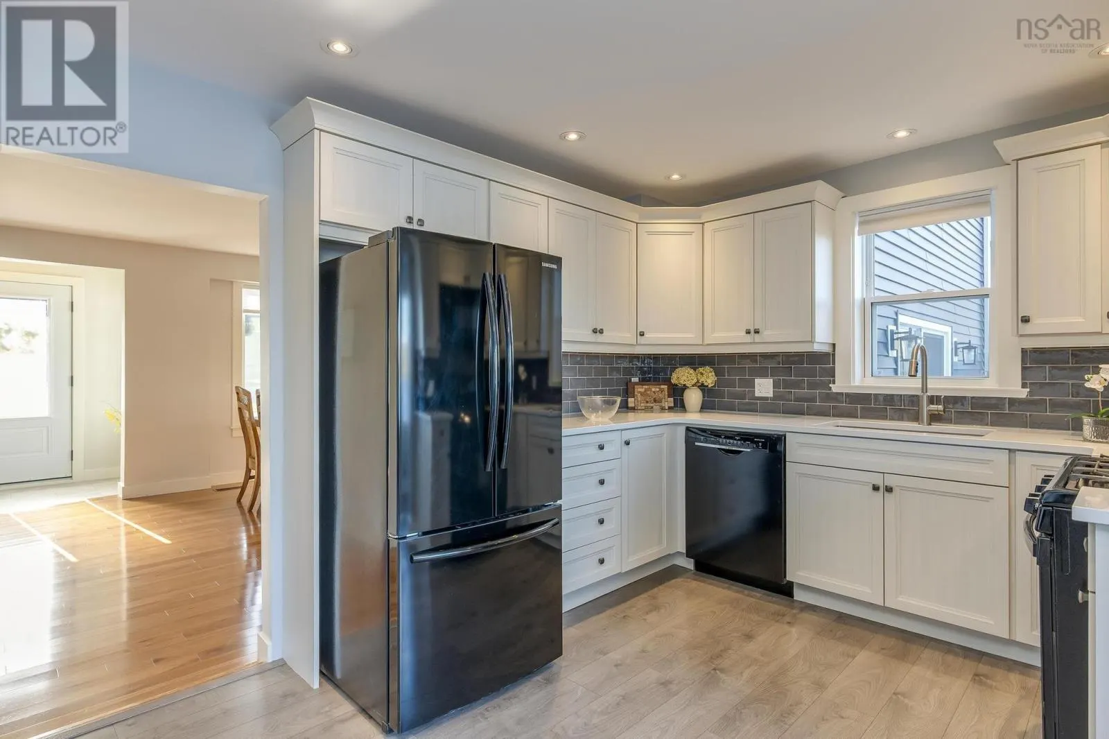 395 Waverley Road