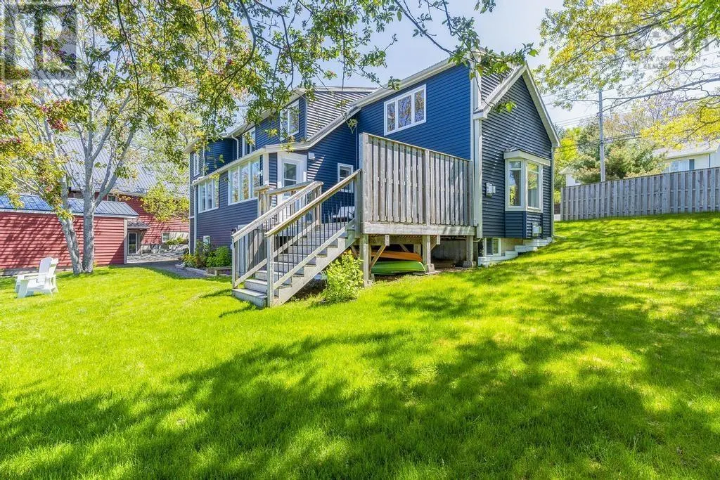 395 Waverley Road