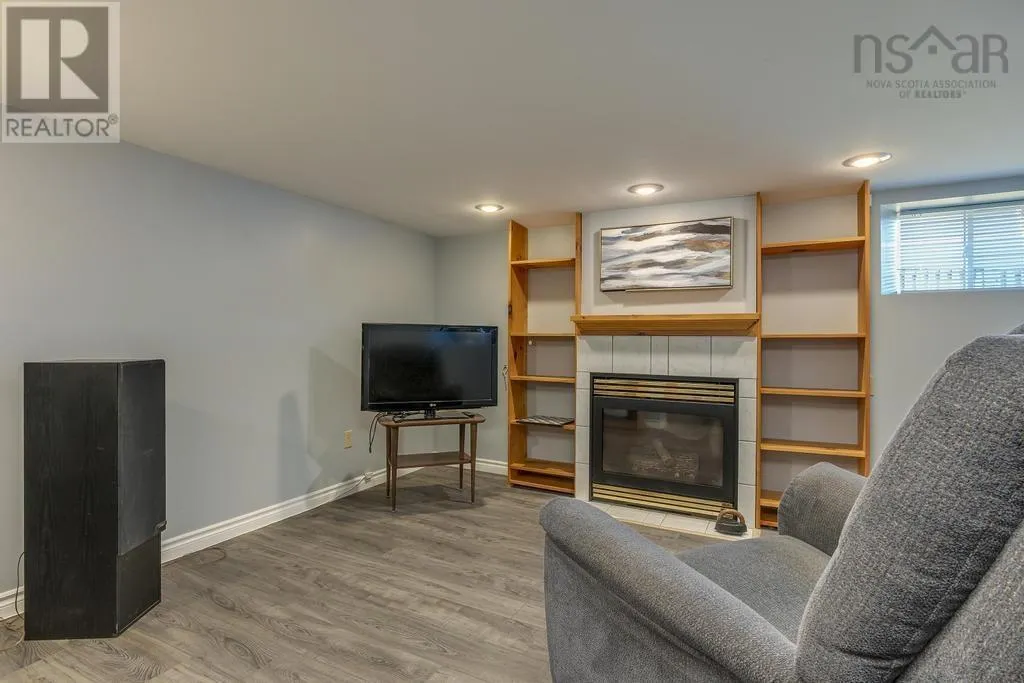 395 Waverley Road