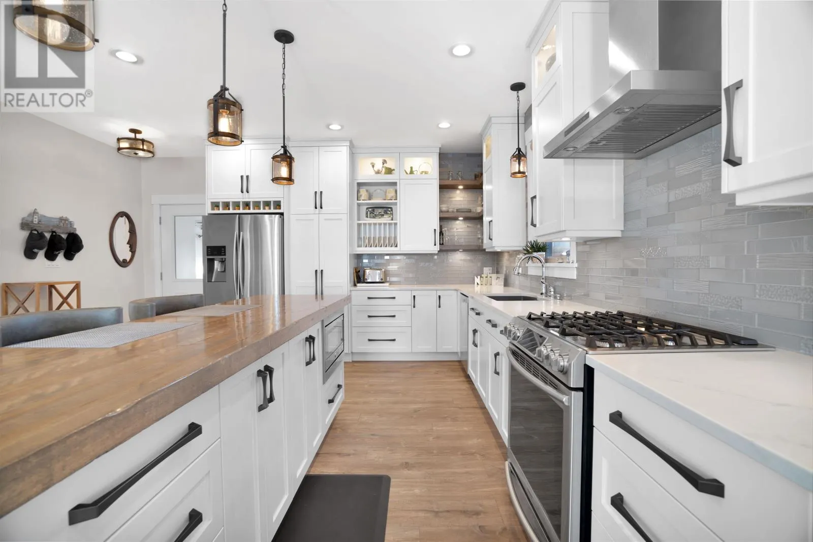 6818 Water Street|Rte 311