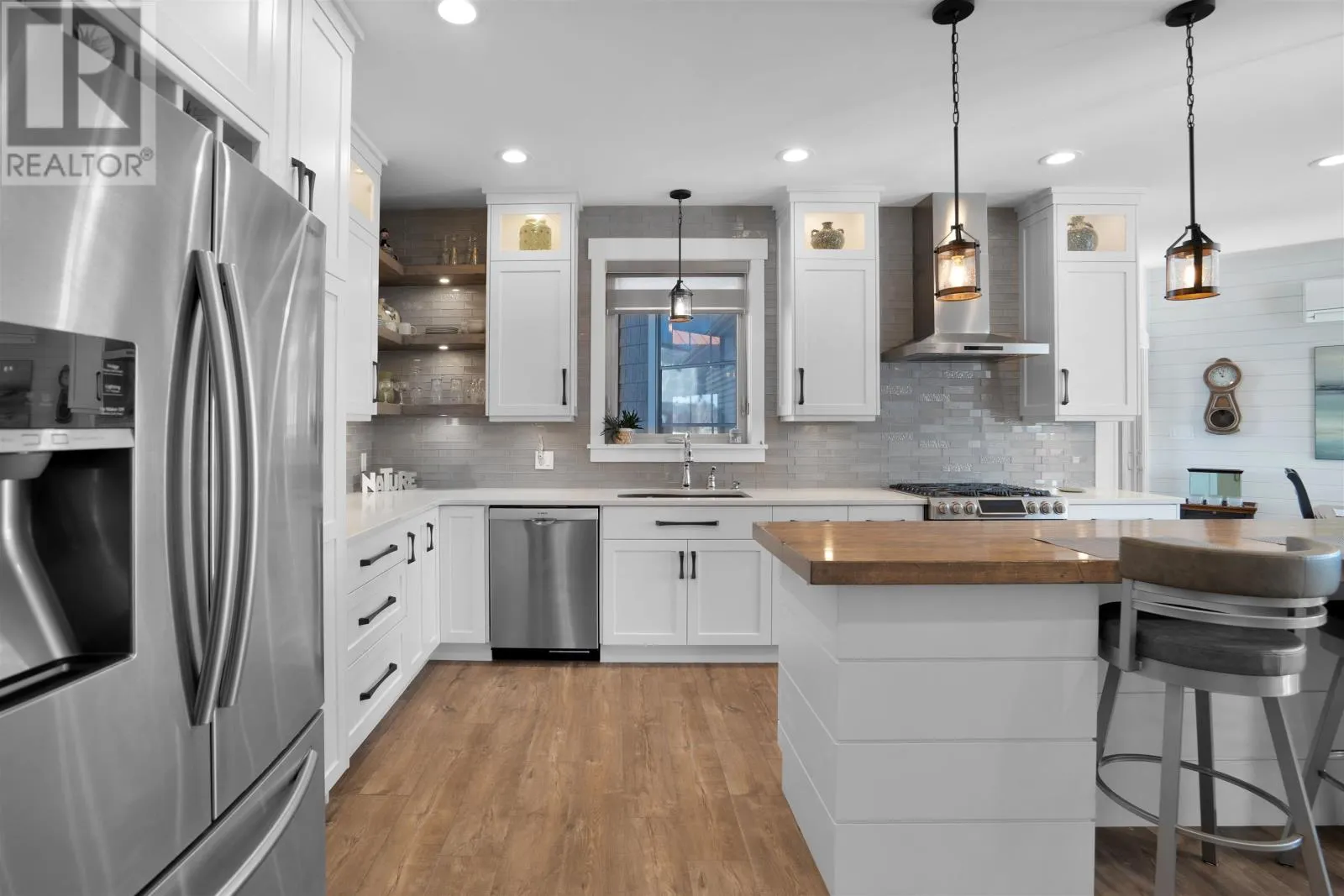 6818 Water Street|Rte 311