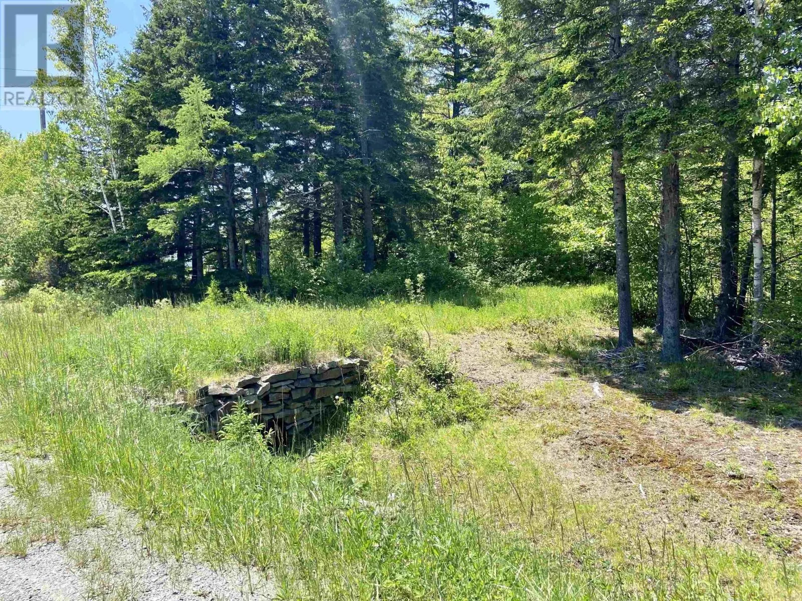 Acerage Highway 19