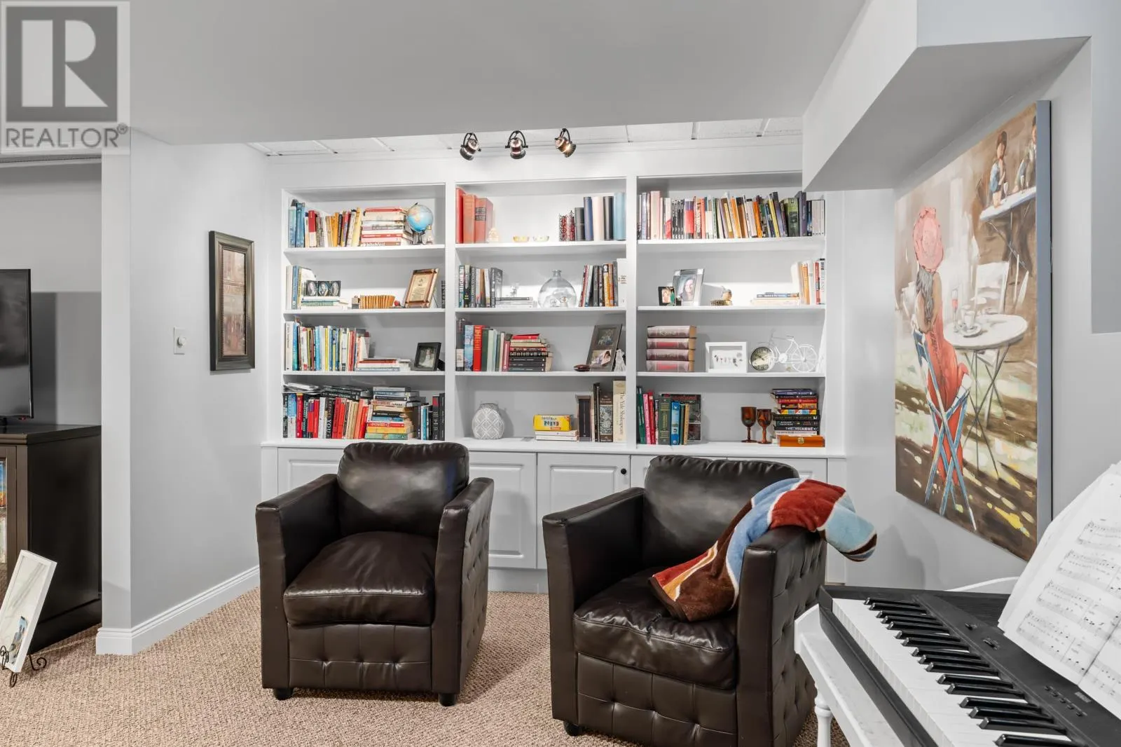 1385 Linkletter Road