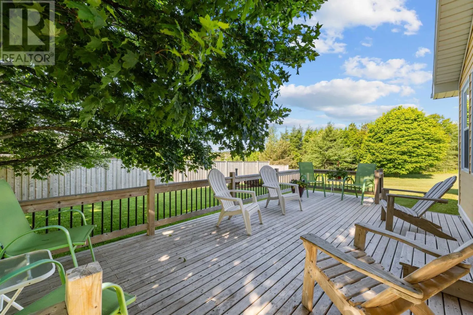 1385 Linkletter Road
