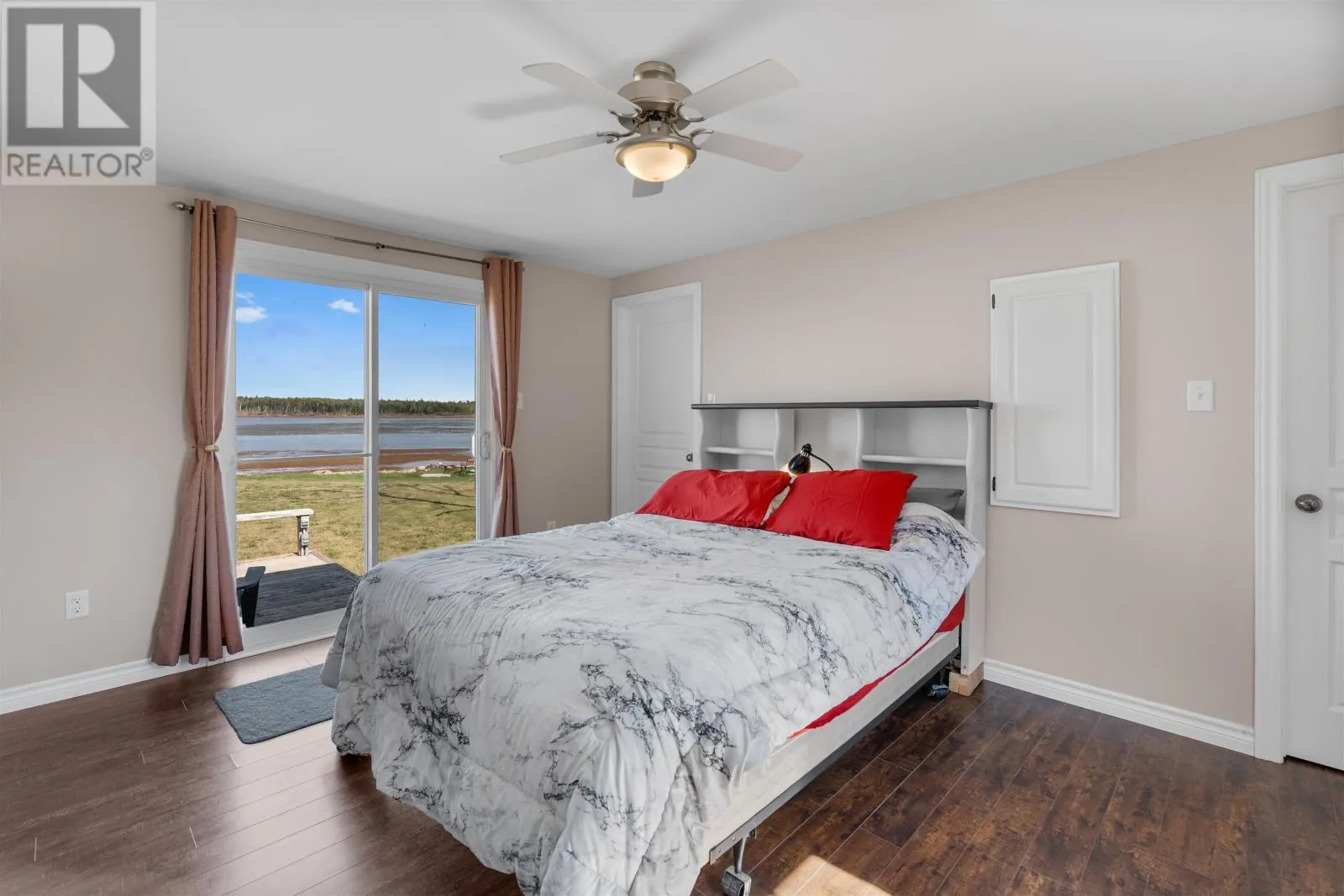 74 Olscamp Lane|MacCallum's Point