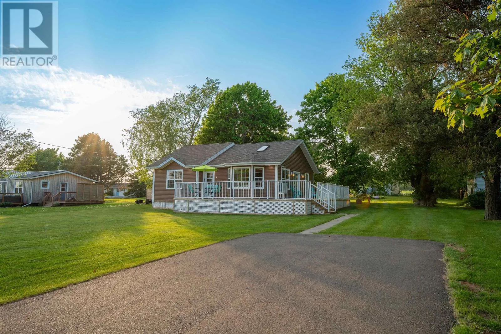 4 STIRLINGS Lane