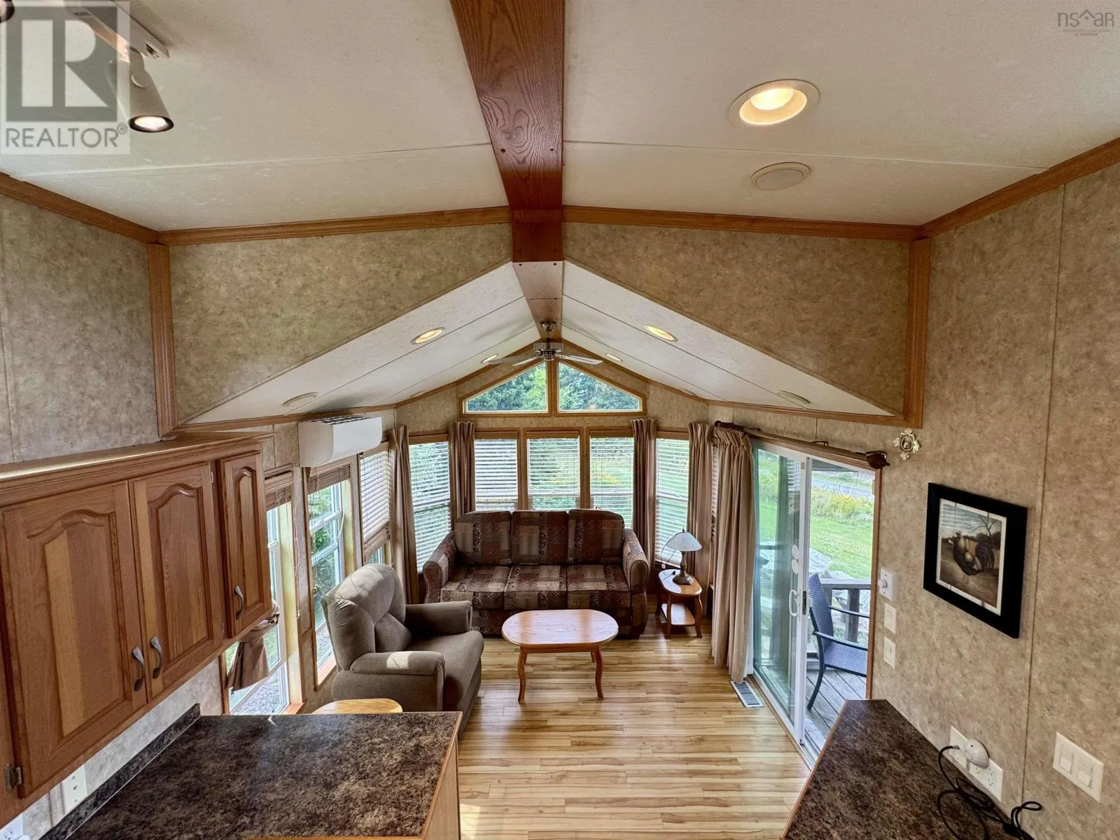75 Lakeshore Dr.