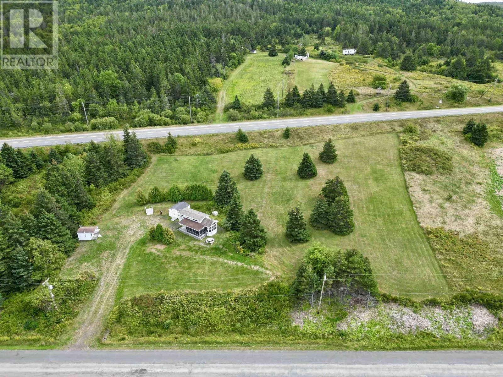 75 Lakeshore Dr.