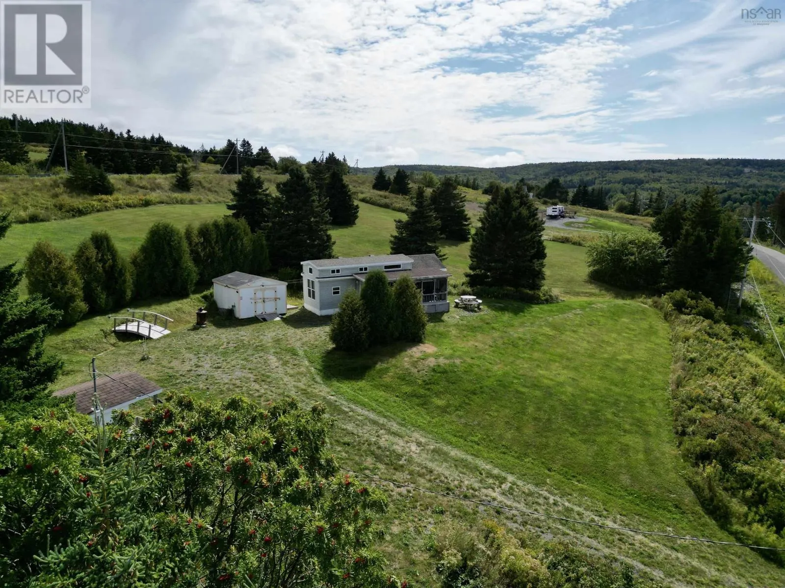 75 Lakeshore Dr.