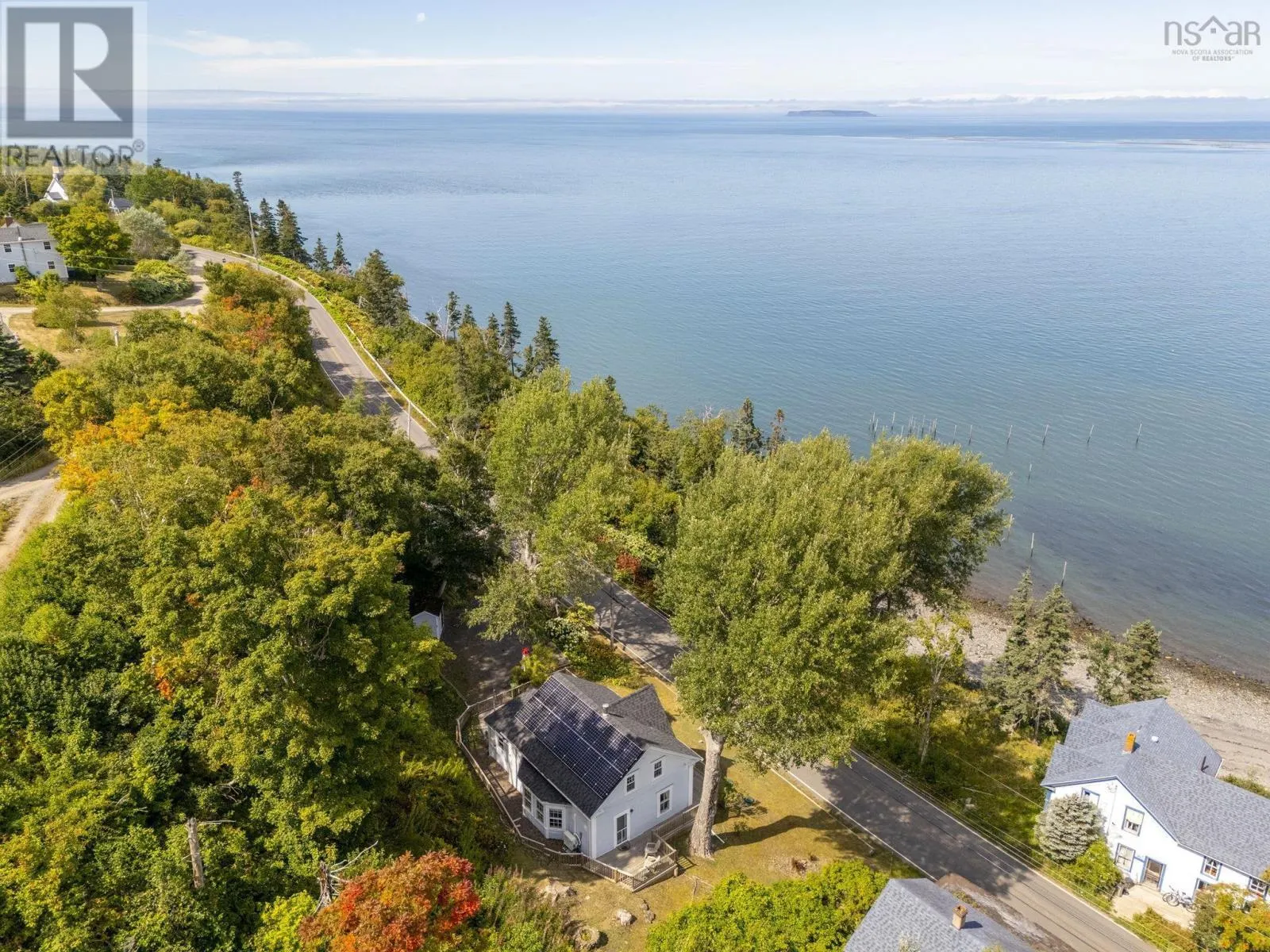 3252 Long Point Road