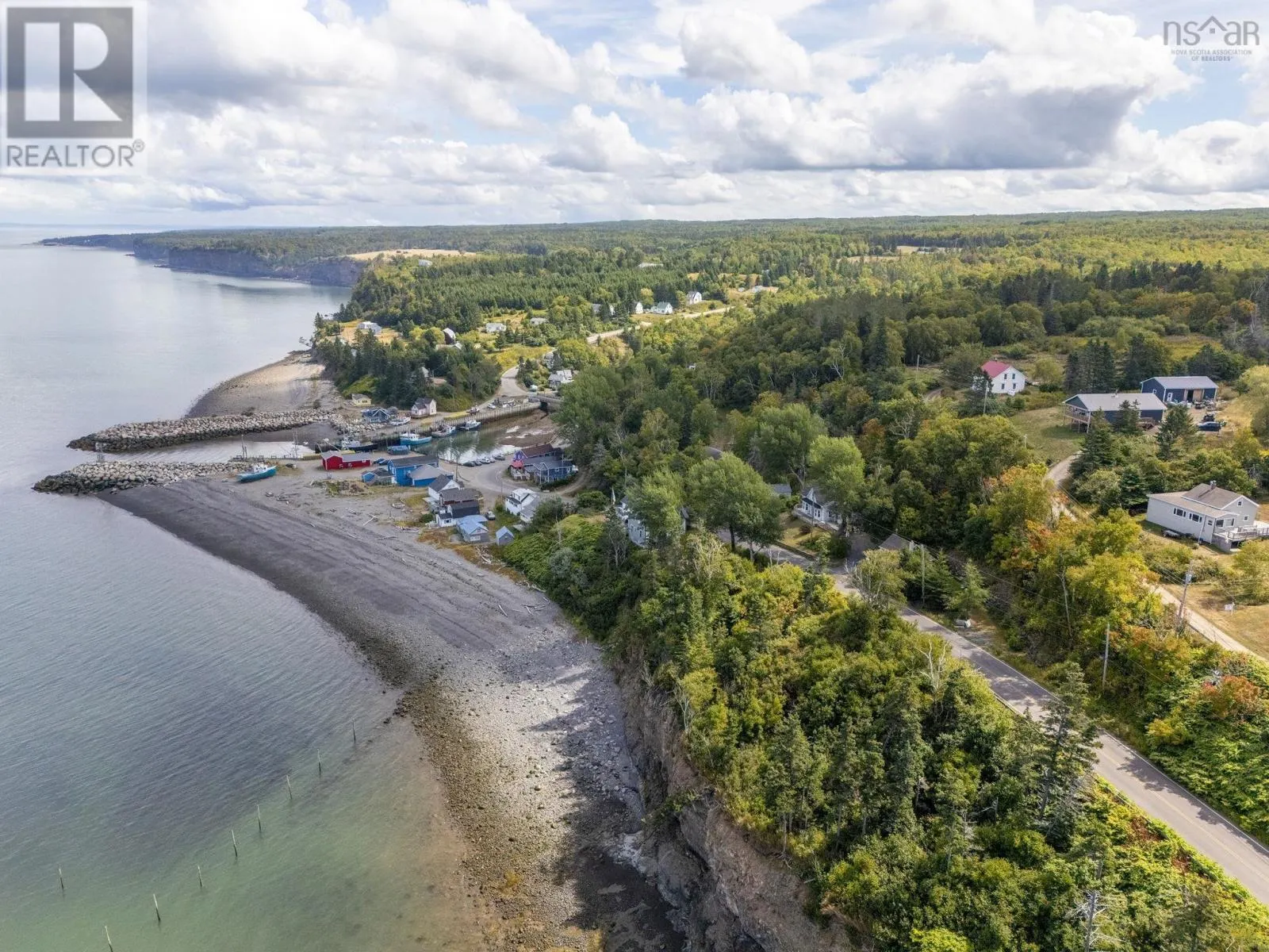 3252 Long Point Road