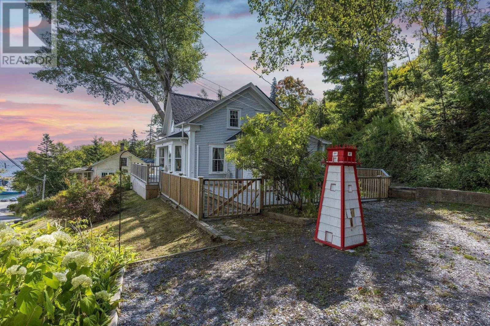 3252 Long Point Road