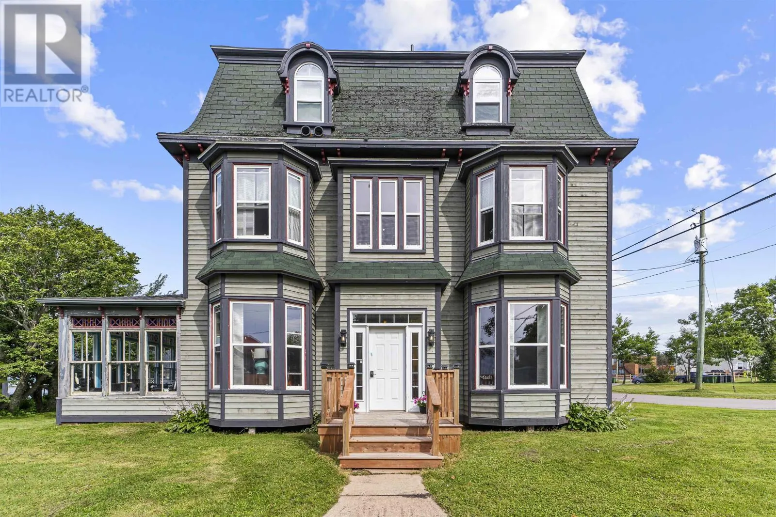 16 Washington Street
