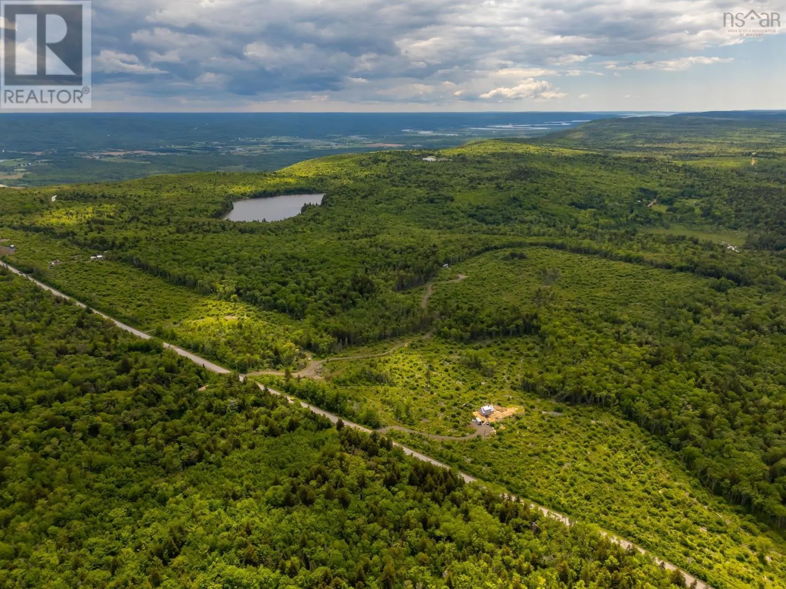 1269 Hampton Mountain Road