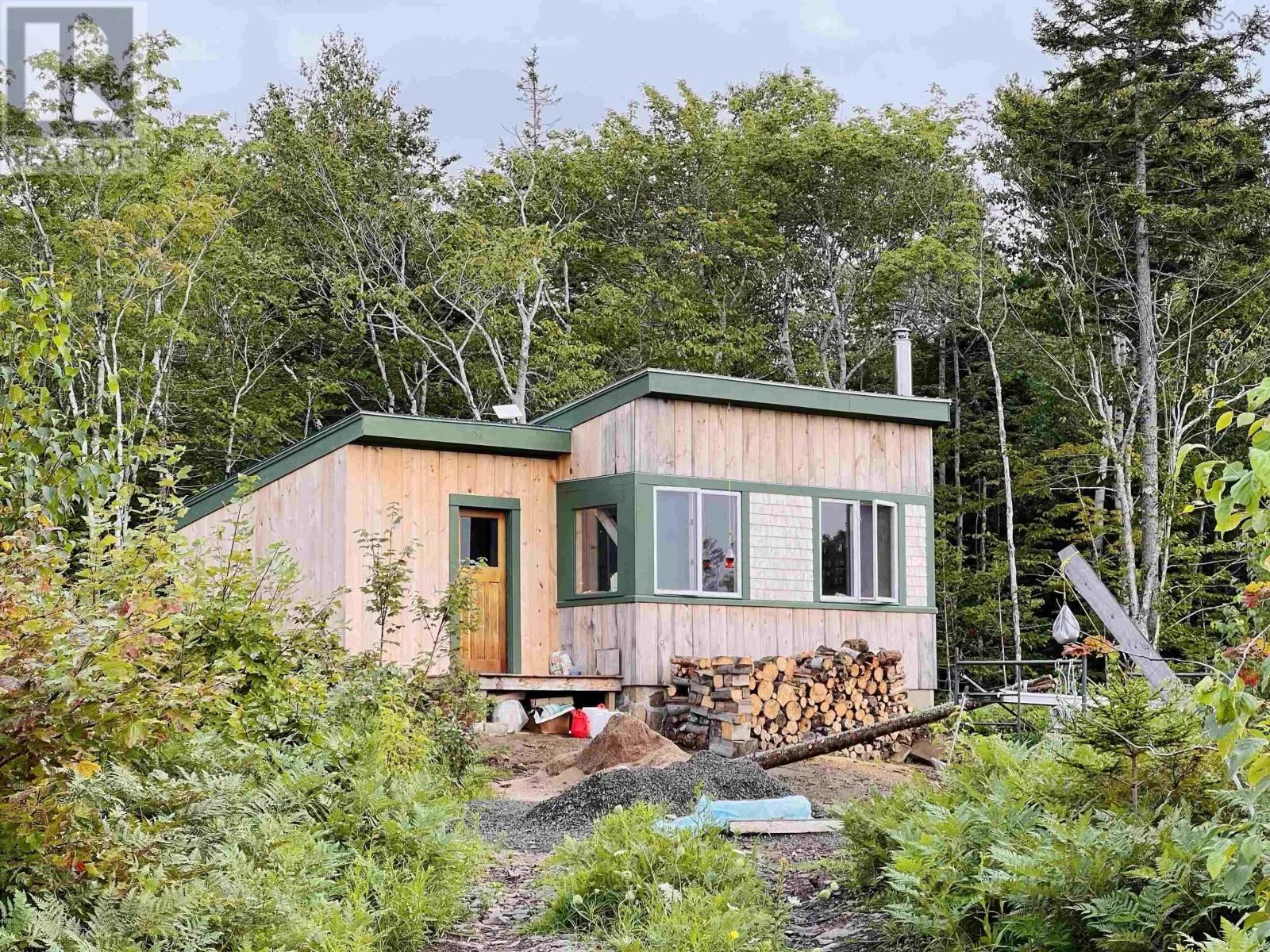 1269 Hampton Mountain Road
