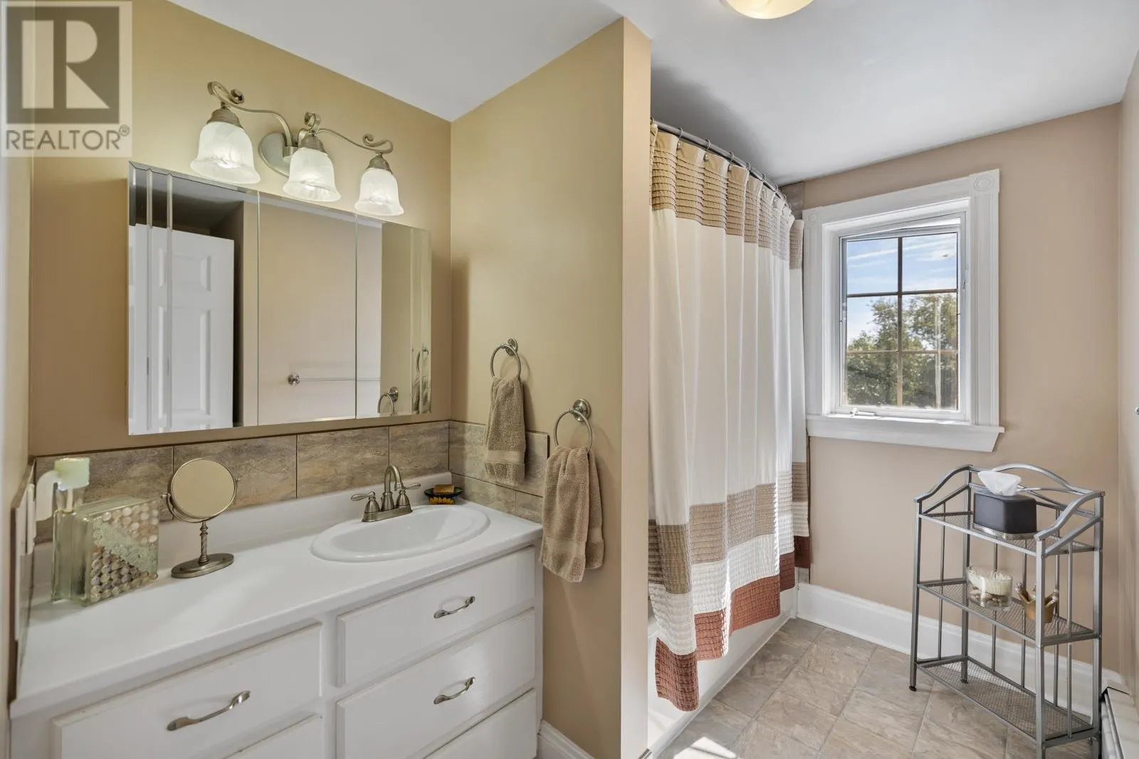 138 Cathy Drive