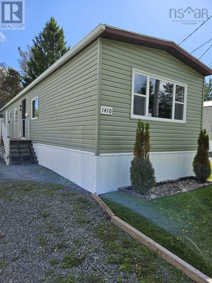 140 Duck Pond Drive