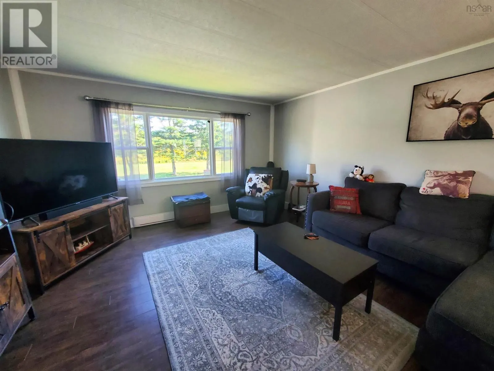 140 Duck Pond Drive