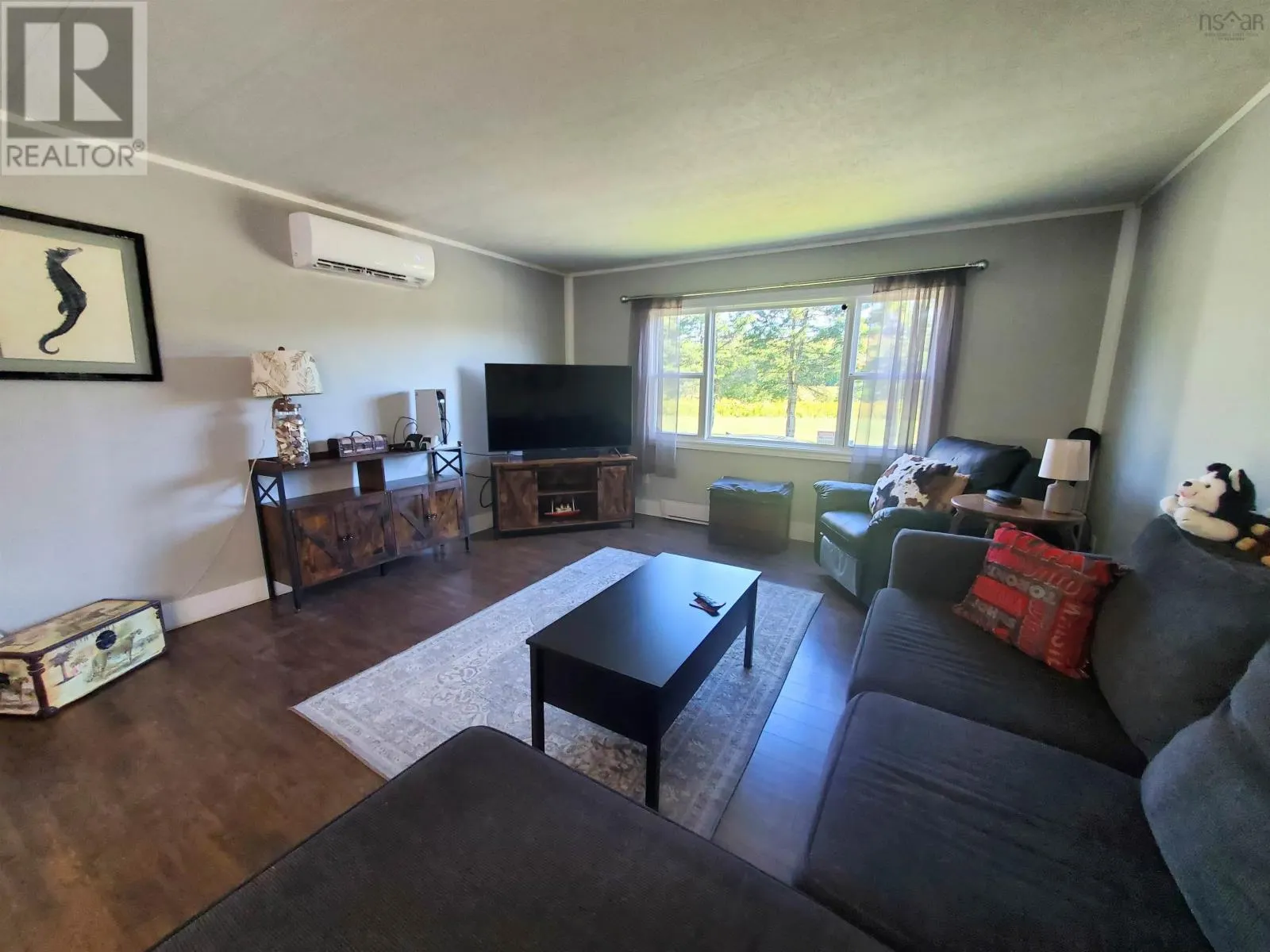 140 Duck Pond Drive