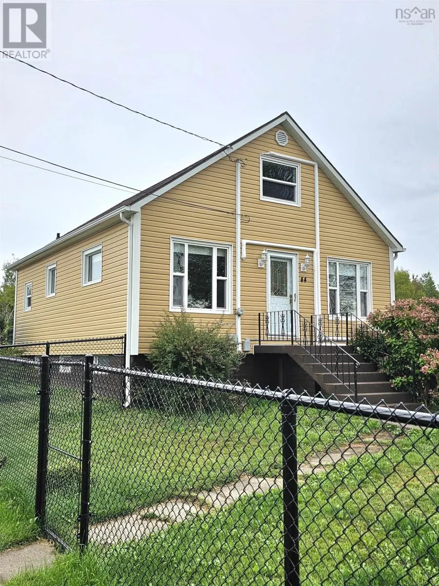 44 Colonel Street