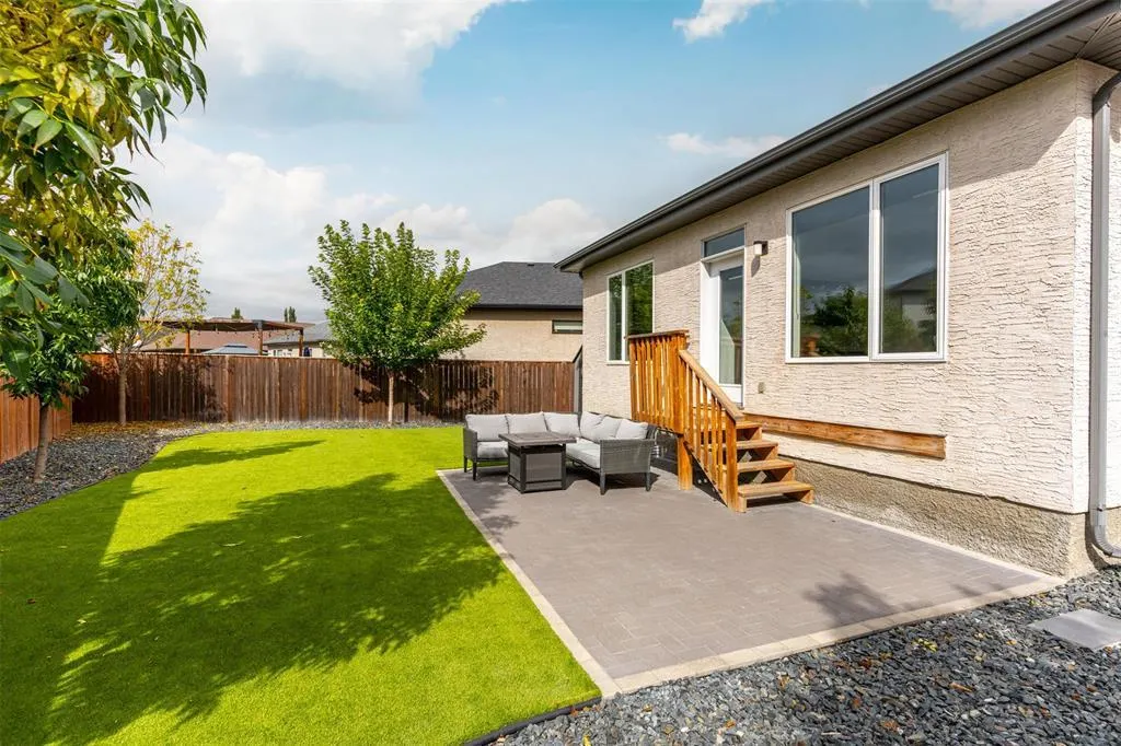 1018 John Bruce Road E