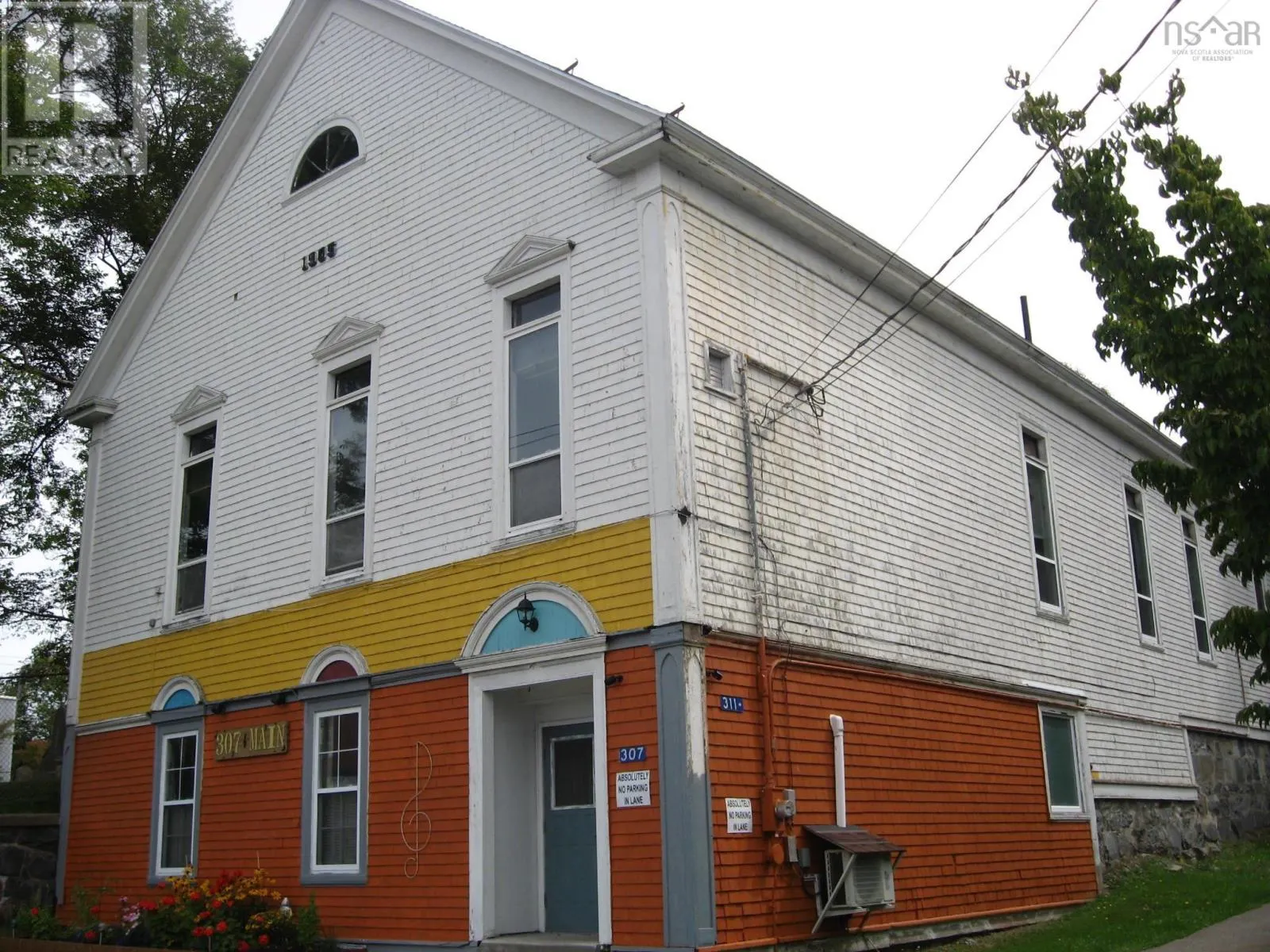 307 Main Street