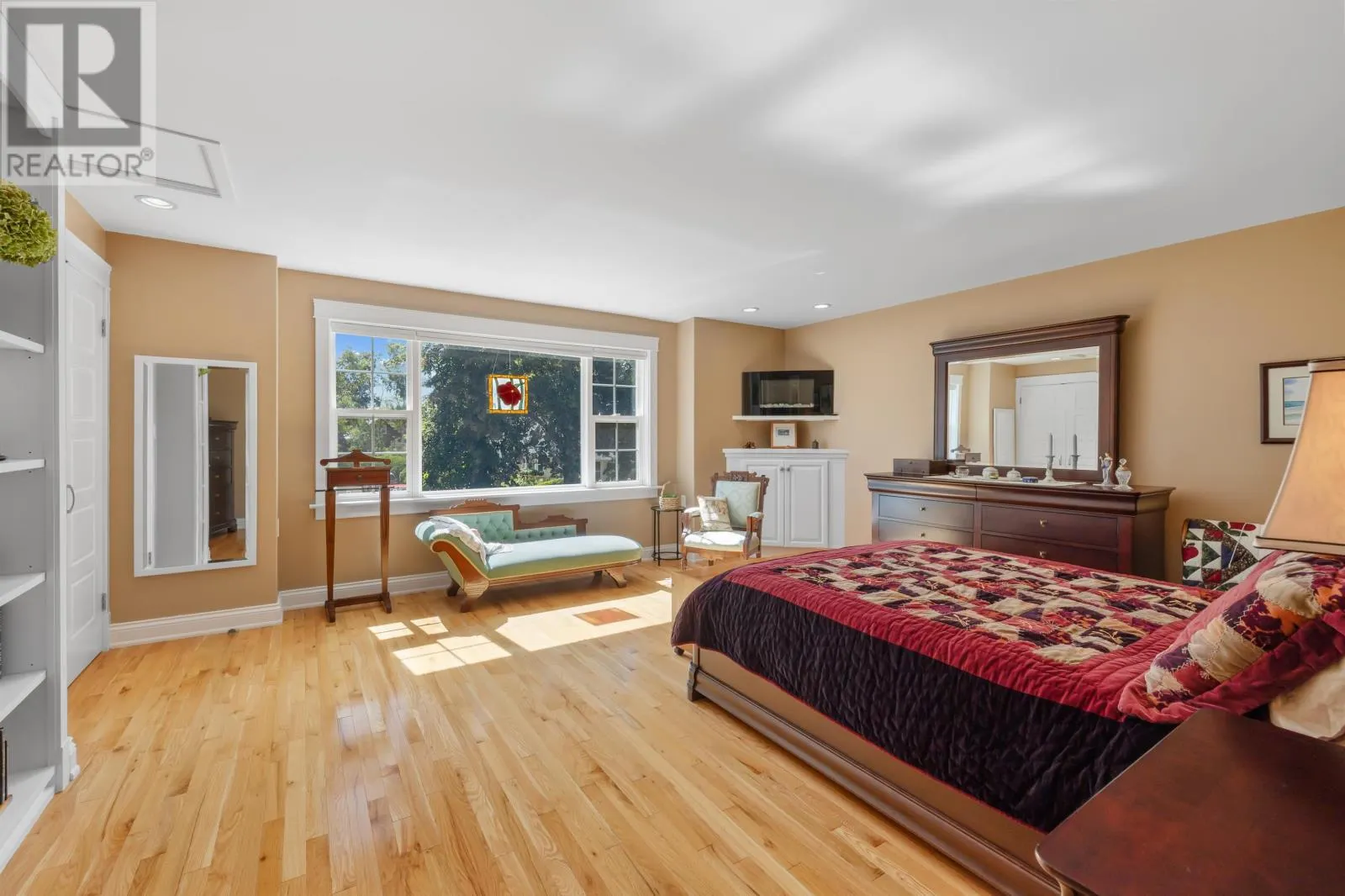 109 Carriage Lane