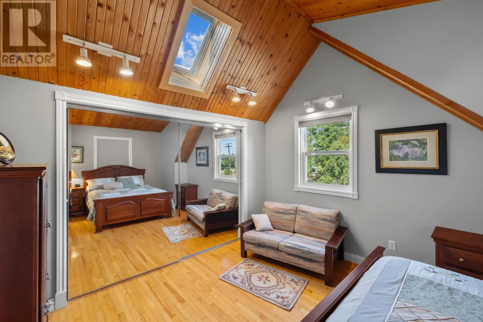 109 Carriage Lane