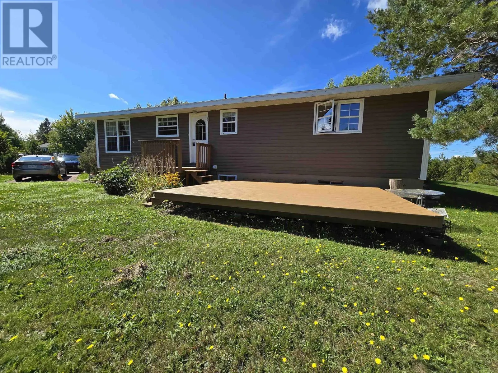 87 Green Meadows Drive