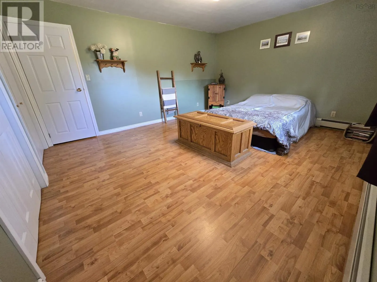 87 Green Meadows Drive
