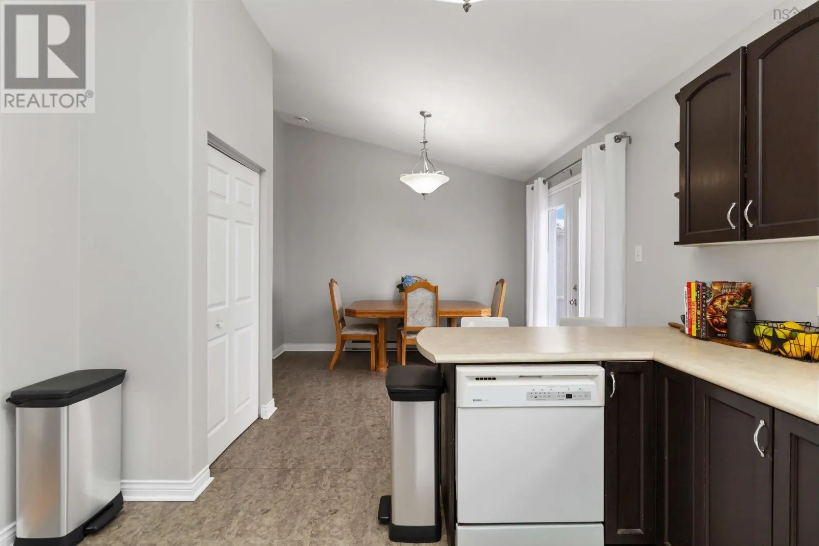 142 Serop Crescent
