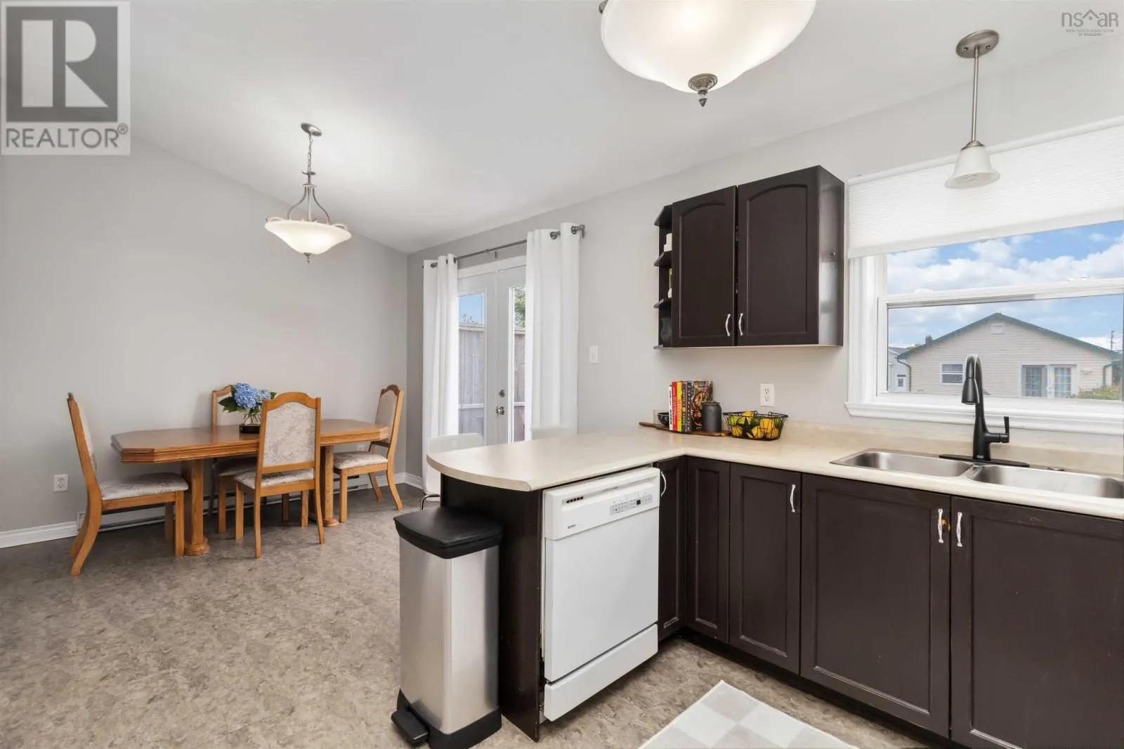 142 Serop Crescent