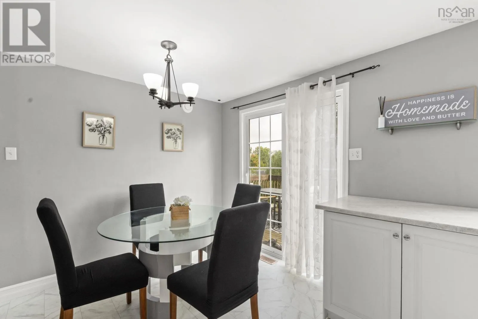 5 Pleasant Street