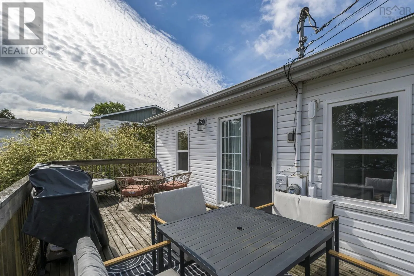 5 Pleasant Street