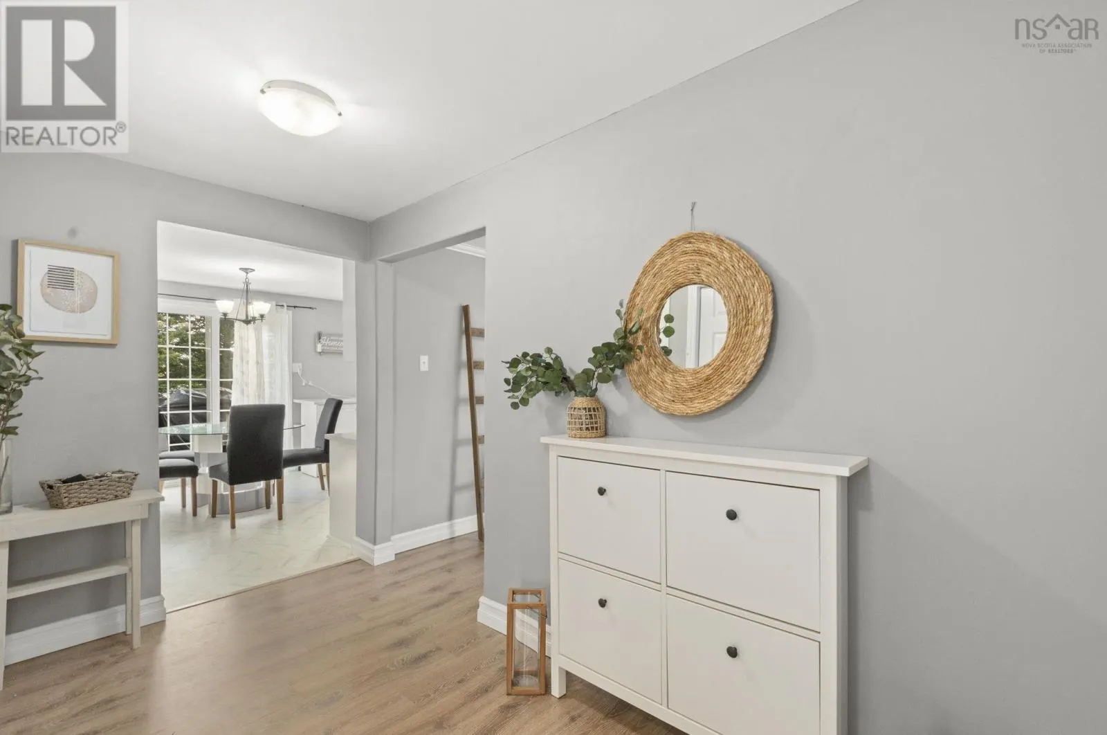 5 Pleasant Street
