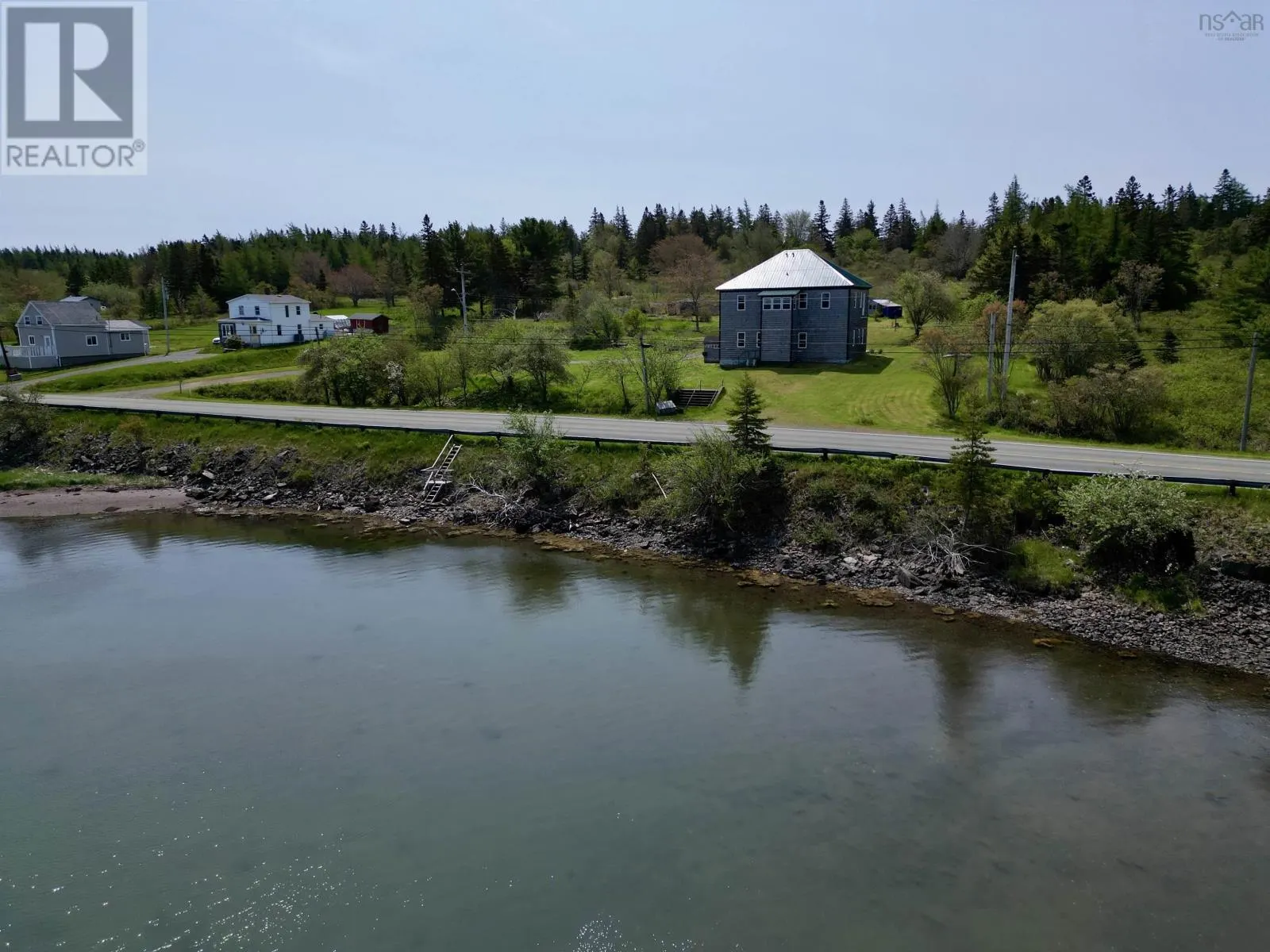 2714 Highway 320