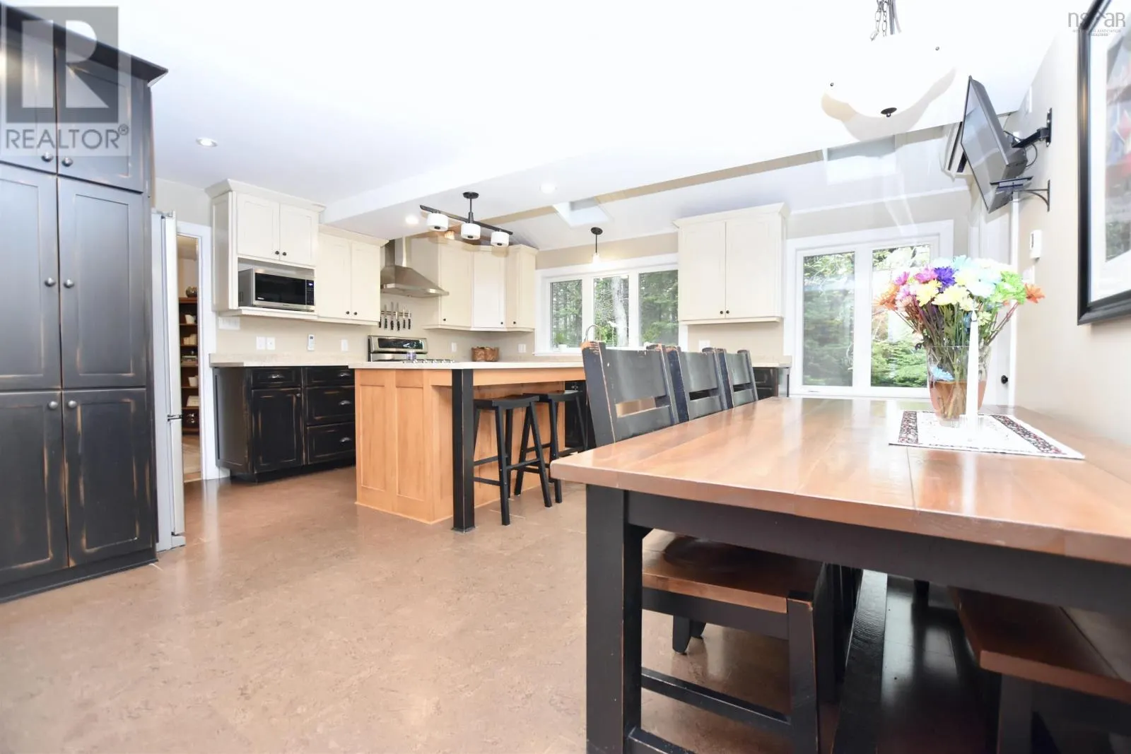 10 Kingsway Road