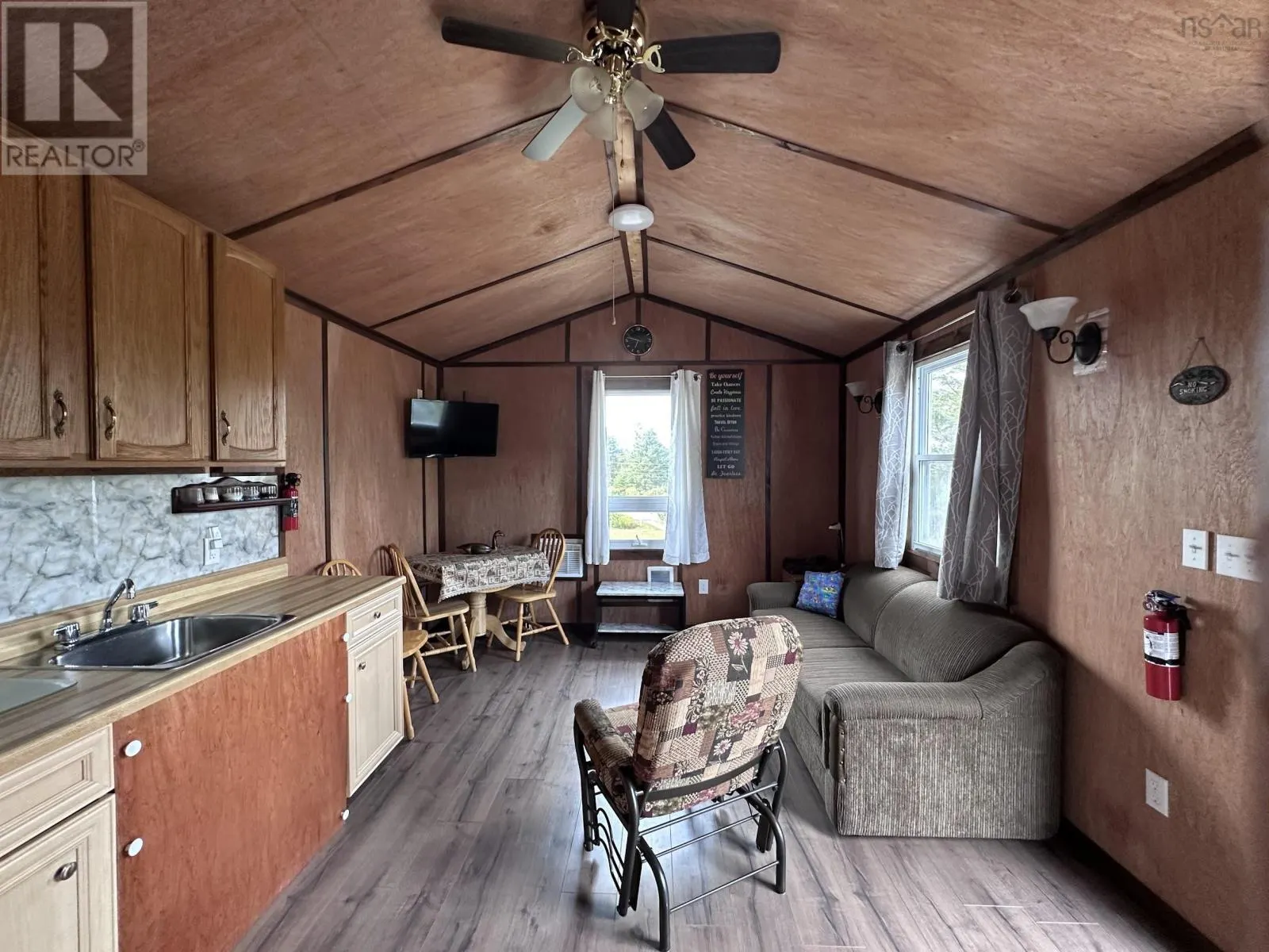 2844 Highway 215