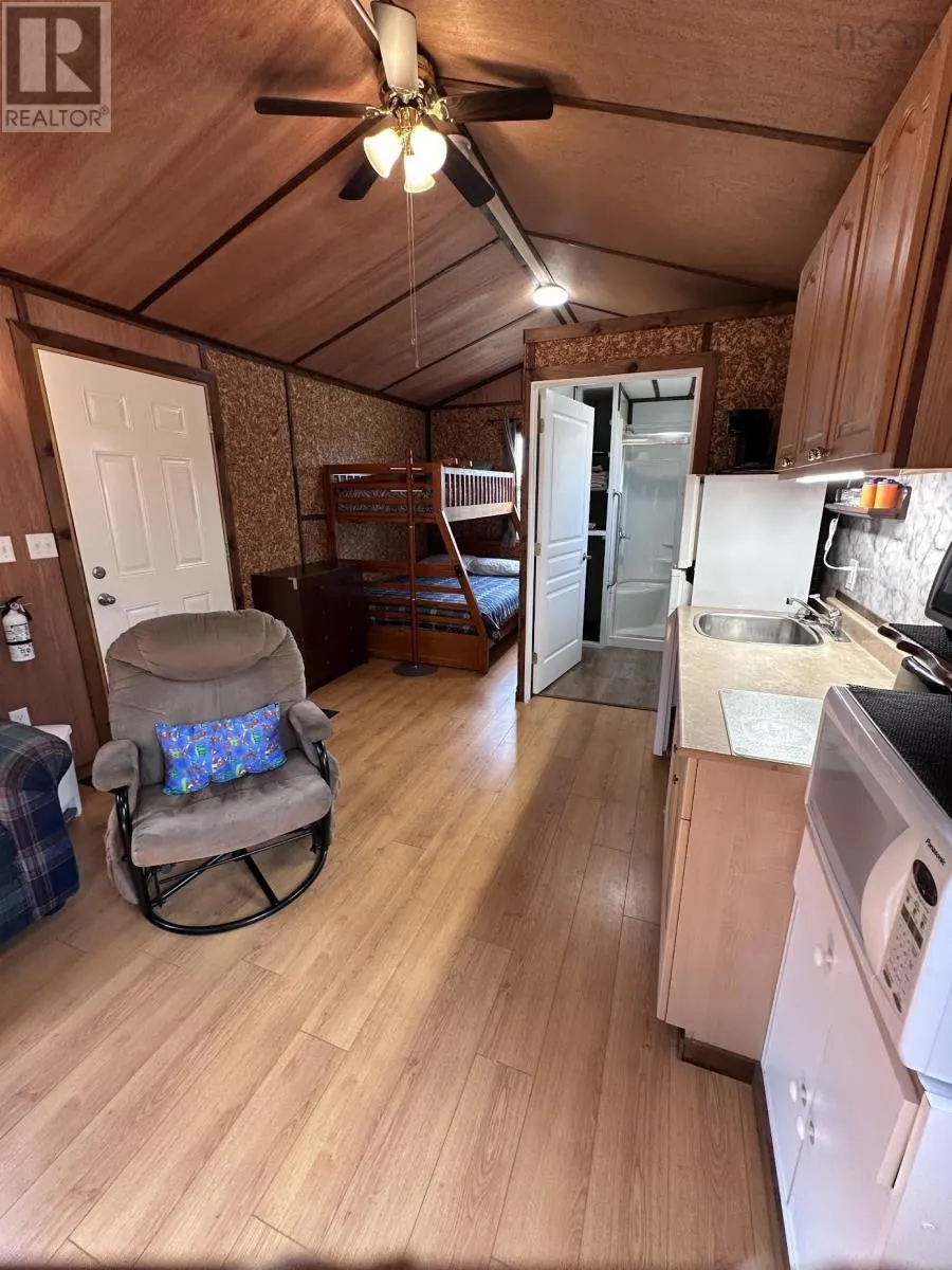 2844 Highway 215