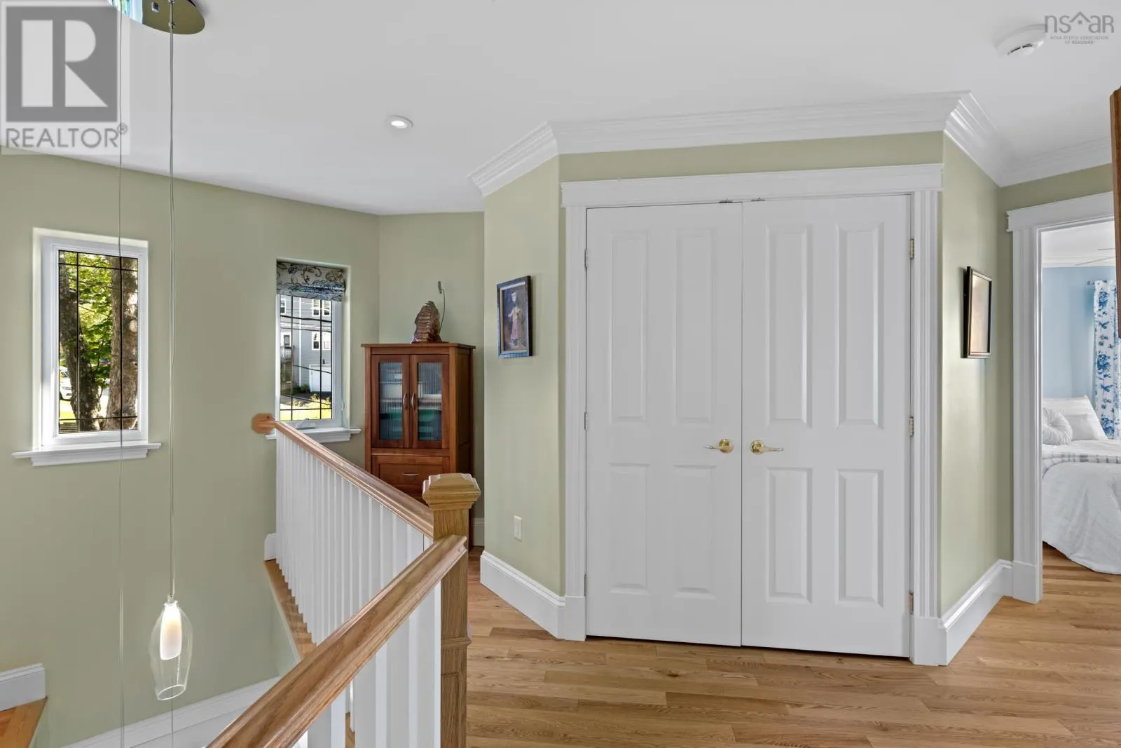 60 Shore Road