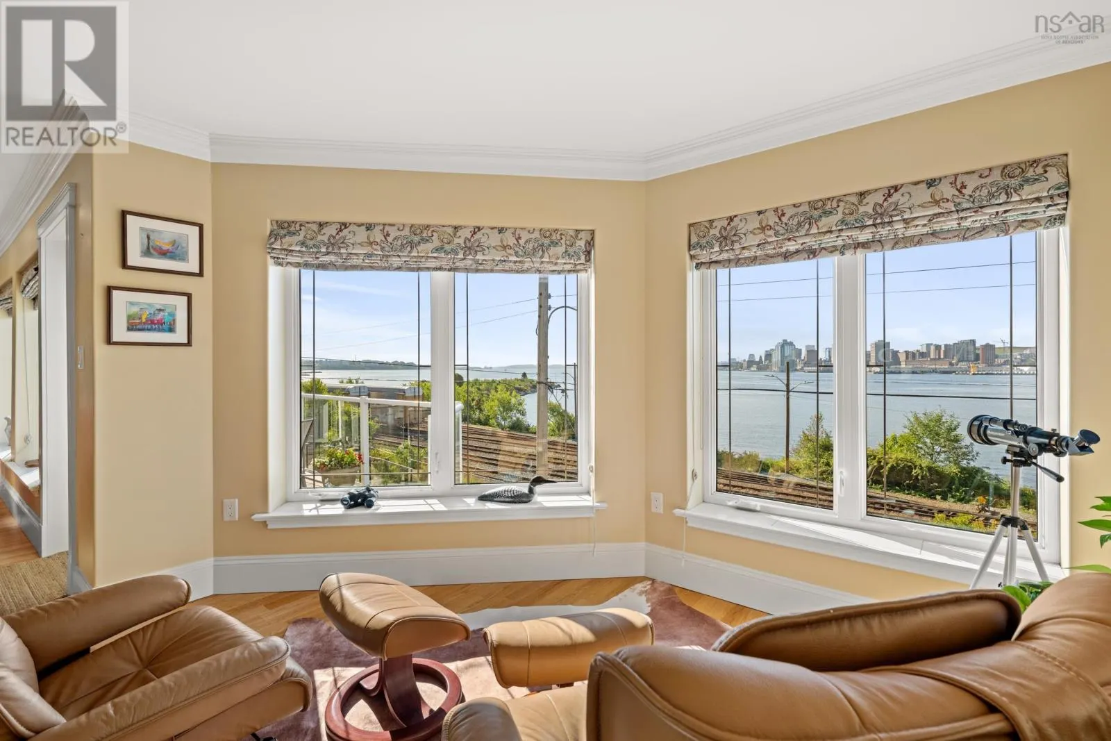 60 Shore Road