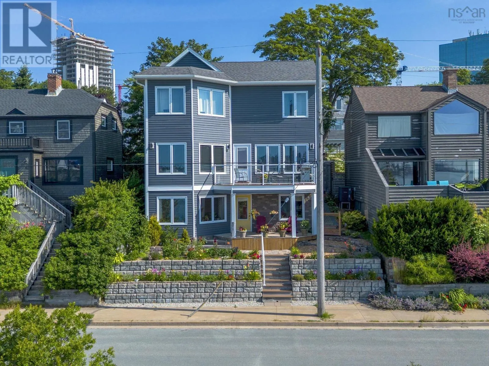 60 Shore Road
