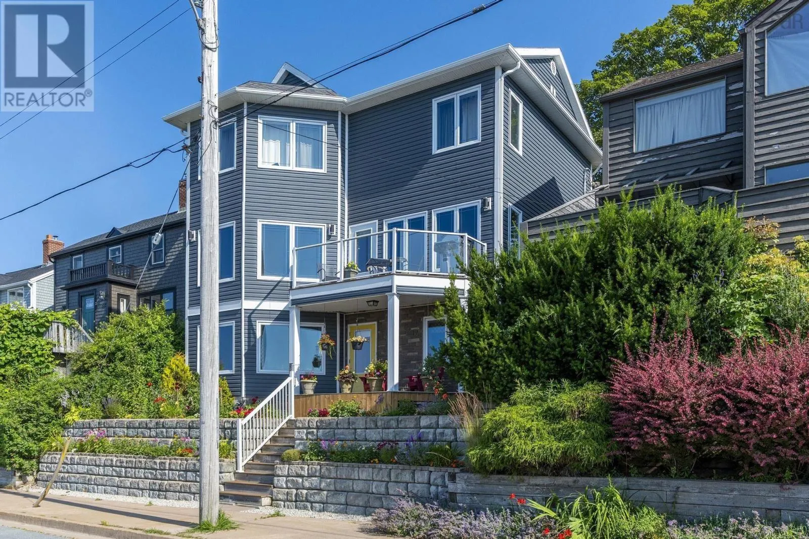 60 Shore Road