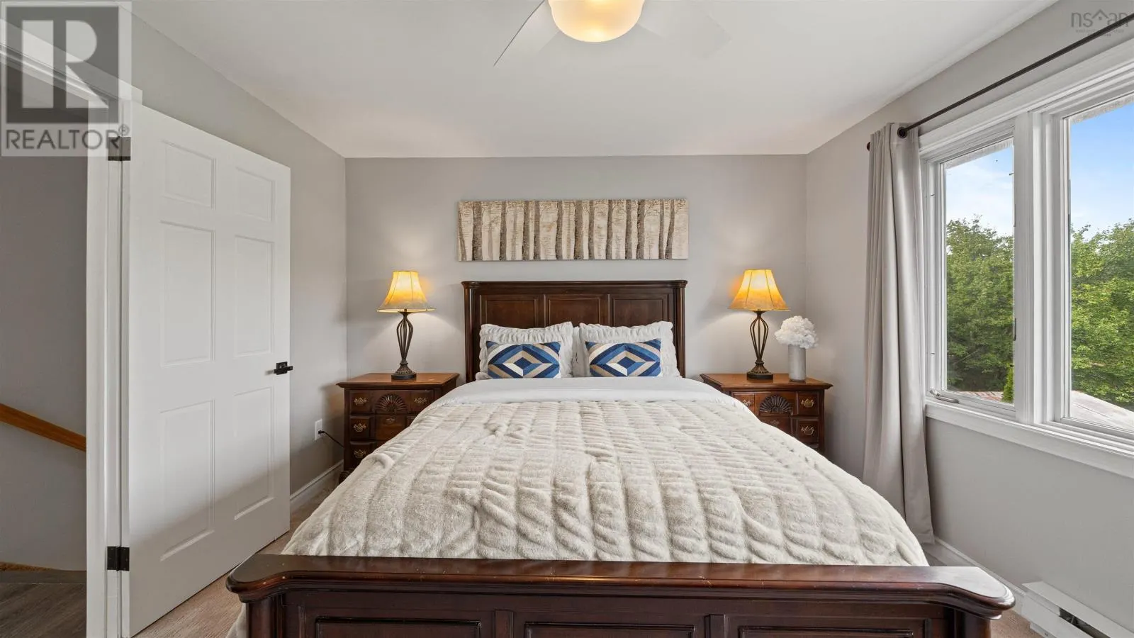 2571 ST. MARGARET'S BAY Road