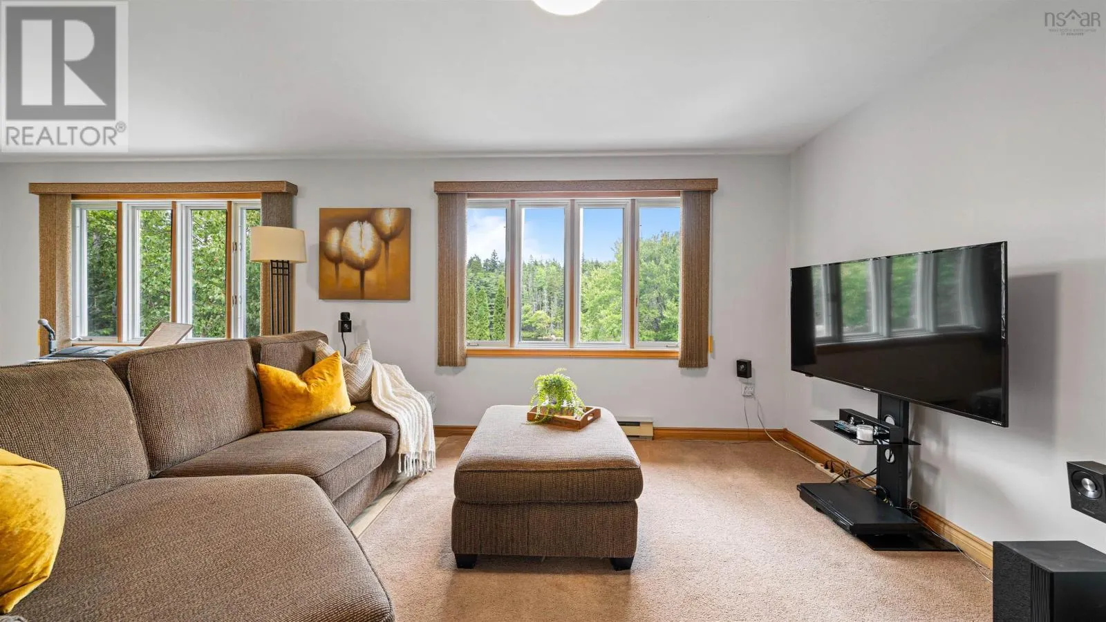 2571 ST. MARGARET'S BAY Road
