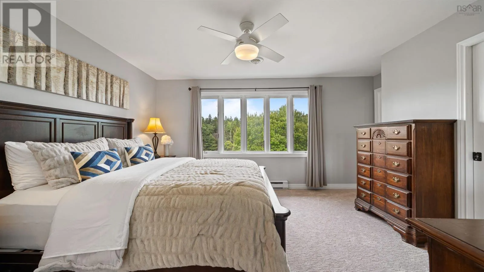 2571 ST. MARGARET'S BAY Road