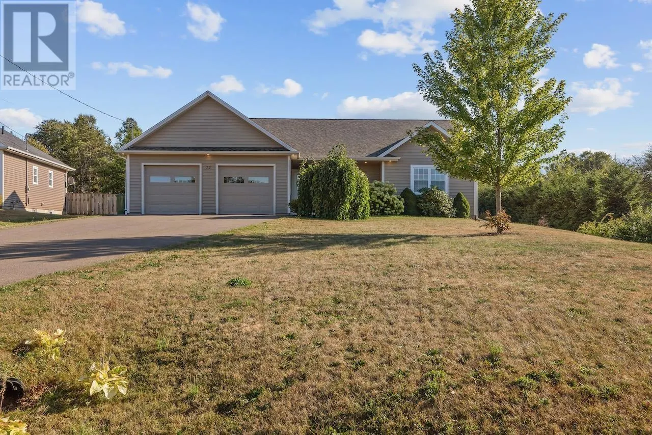 72 STARLING Crescent
